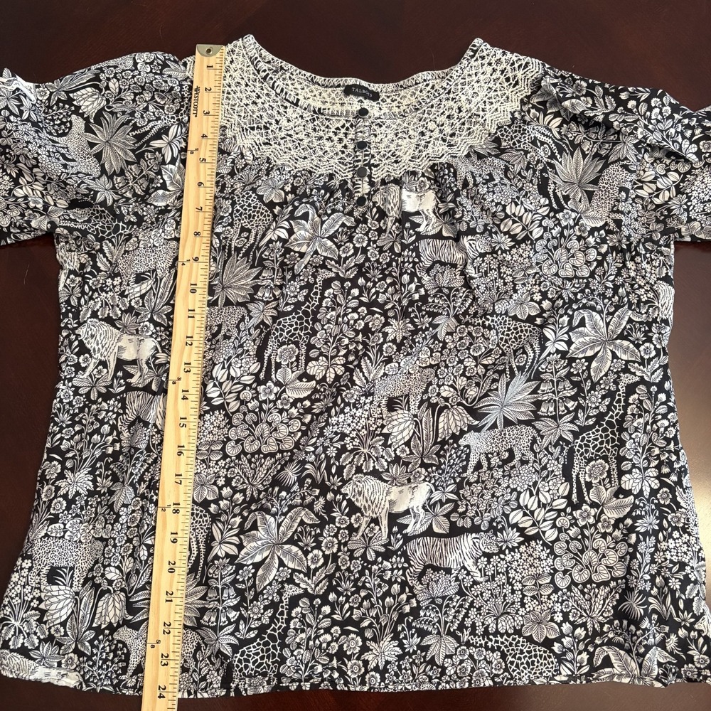 Talbots‎ 100% Cotton Big Cat Print Embroidered Blouse Size L? Novelty Lion Tiger - Picture 10 of 10